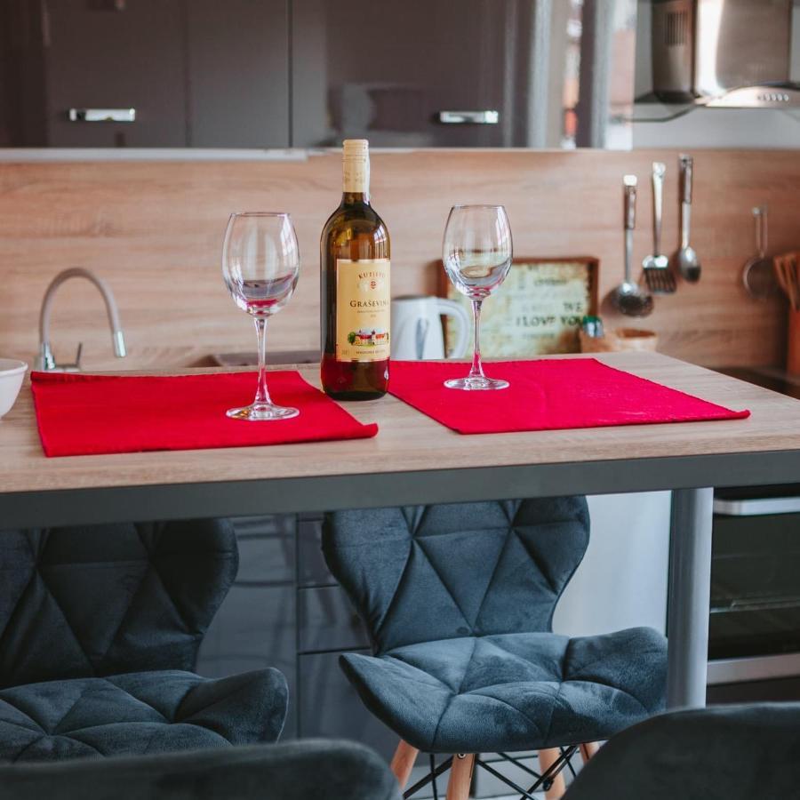 Apartman Orhideja With Free Parking Sarajevo Exterior photo