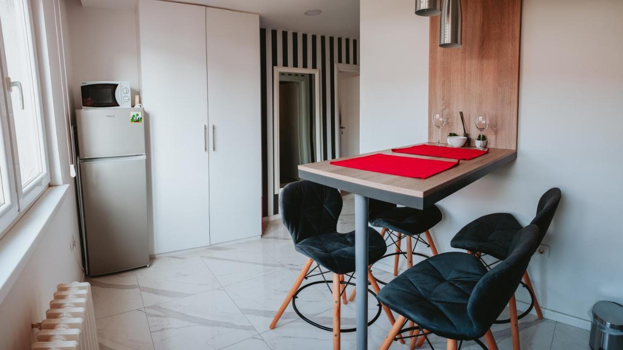 Apartman Orhideja With Free Parking Sarajevo Exterior photo
