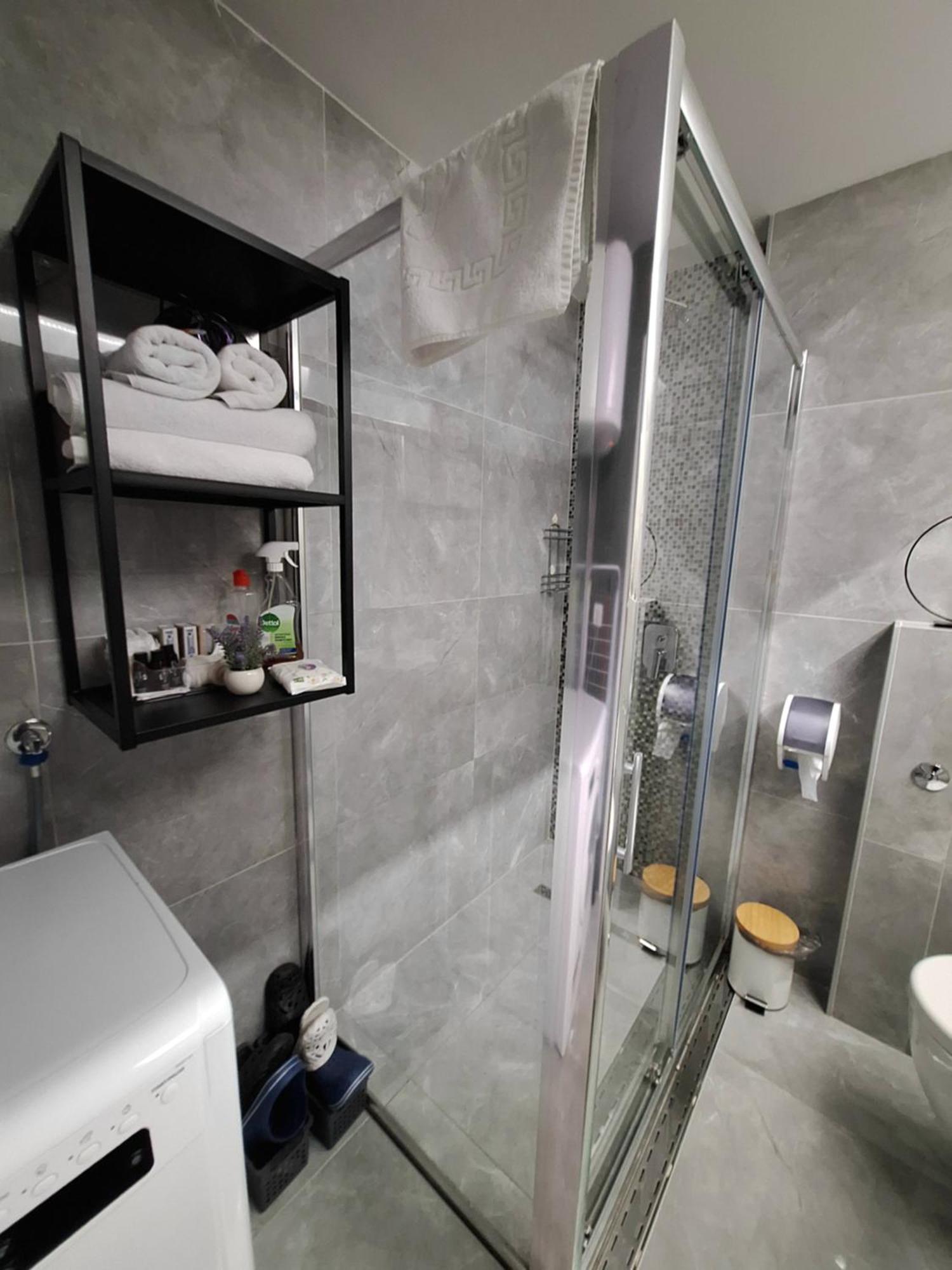 Apartman Orhideja With Free Parking Sarajevo Exterior photo